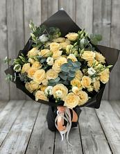 Букет цветов из:  Розы и Лизиантусы в Шереметьевка