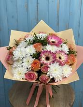 Букет цветов из:  Розы, Герберы и Хризантемы в Шереметьевка