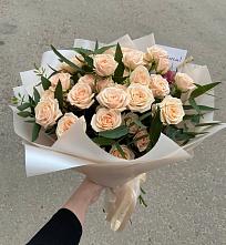 Букет Кремовые розы Латте в Шереметьевка