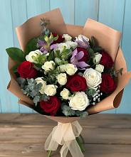Букет цветов из:  Розы и Альстромерии в Шереметьевка