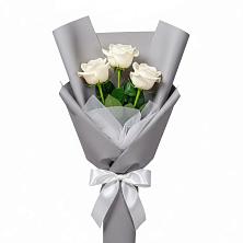 Букет 3 белые розы в Шереметьевка