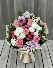Букет цветов из:  Альстромерии, Гвоздики, Розы и Хризантемы в Шереметьевка