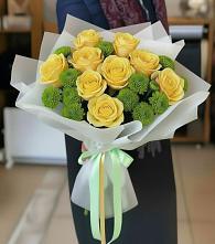 Букет цветов из:  Хризантемы и Розы в Шереметьевка