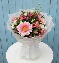 Букет цветов из:  Герберы, Альстромерии и Лизиантусы #REPLACE_PRED# Шереметьевка